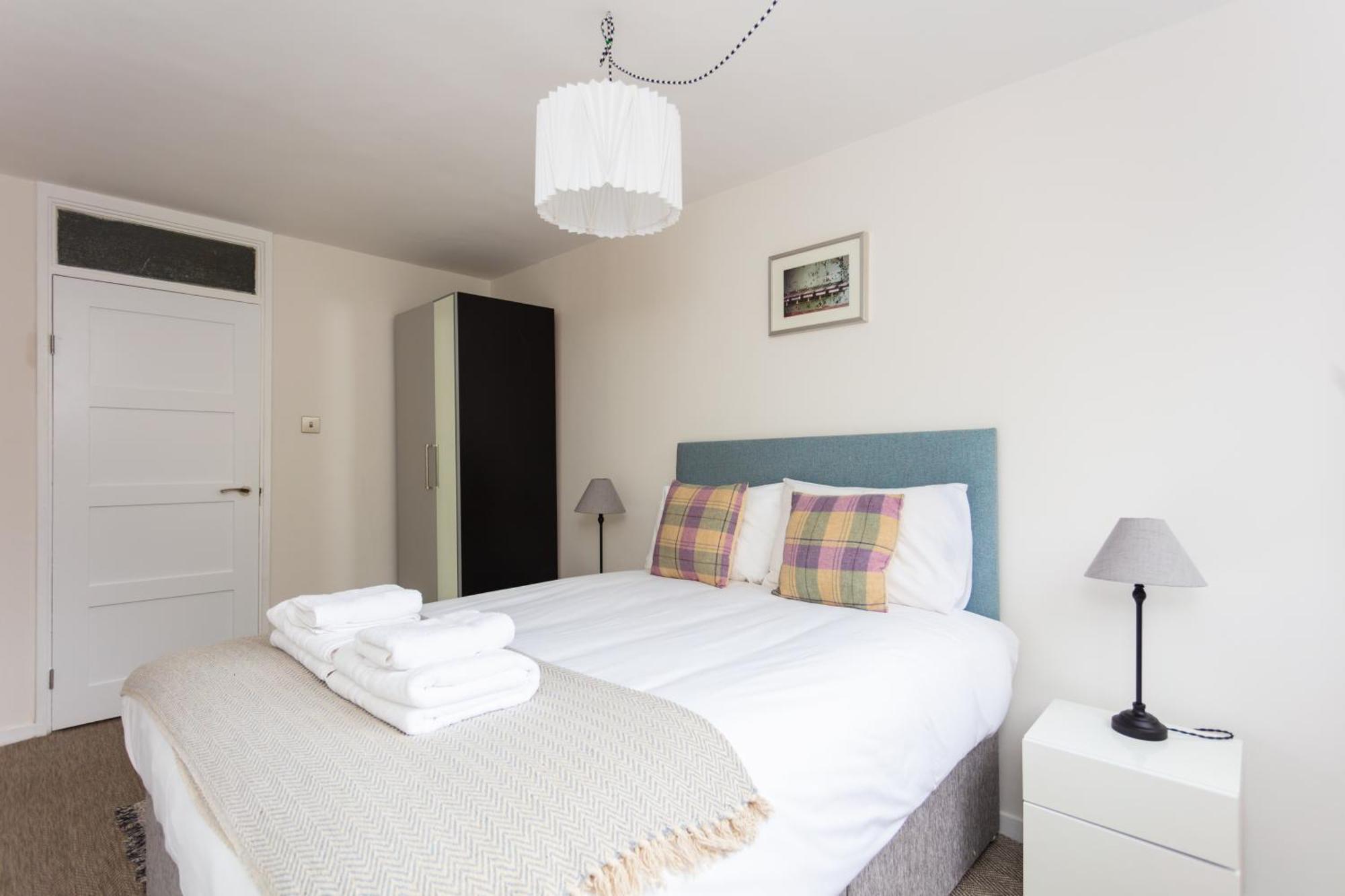 Spacious Central 3 Bedroom Apartment In Old Street Лондон Экстерьер фото